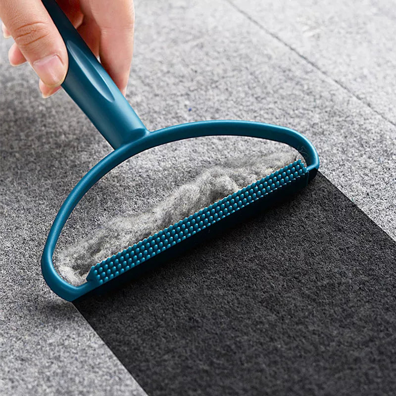 PORTABLE LINT REMOVER